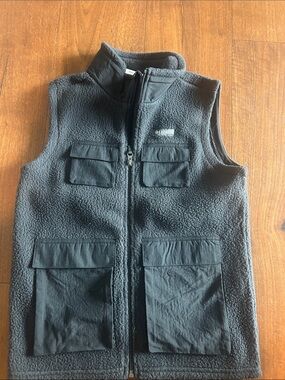 Columbia Dark Gray Sherpa Fleece Vest with Utility Pockets